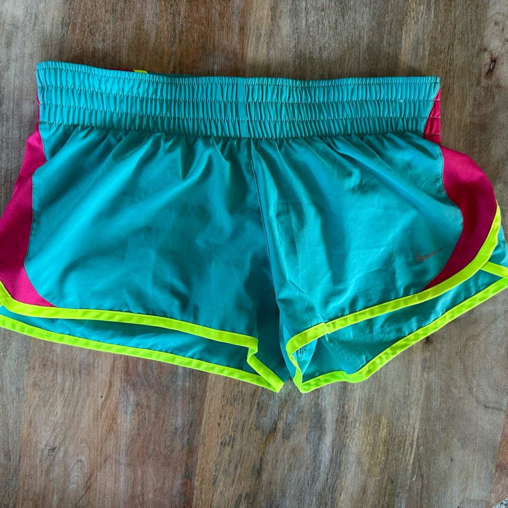 Nike Women’s Dri Fit Shorts Sz M